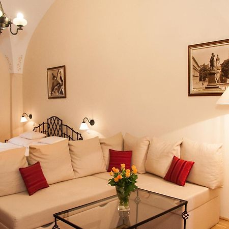 Hotel Klastrom Győr Extérieur photo